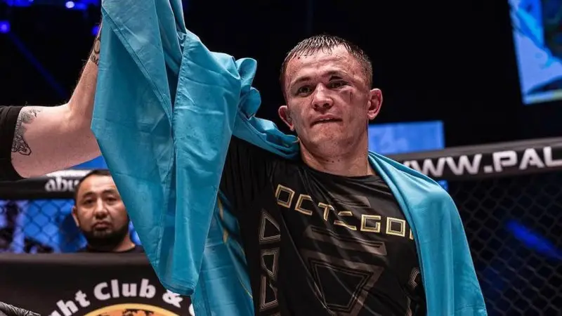 Сколько Бекзат Алмахан заработал за первый бой в UFC: обнародован гонорар