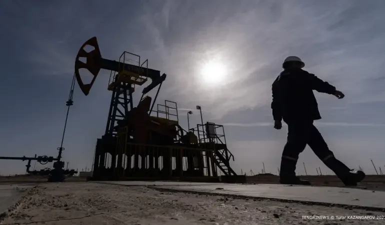 (RU) Сколько Казахстан зарабатывает на нефти и куда ее продает