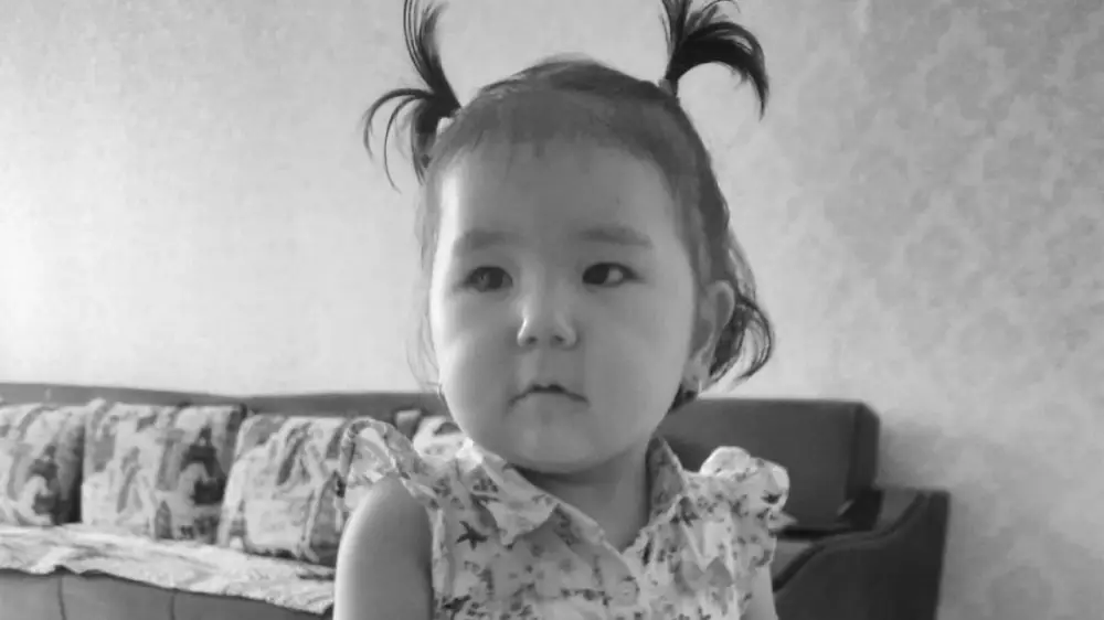 “Ее не стало за 15 часов”: казахстанка обвинила врачей в смерти единственной дочери