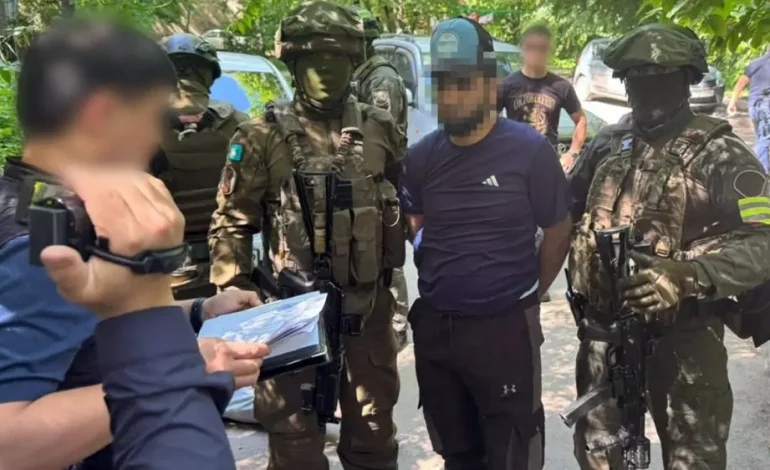 КНБ задержал иностранцев в Алматы