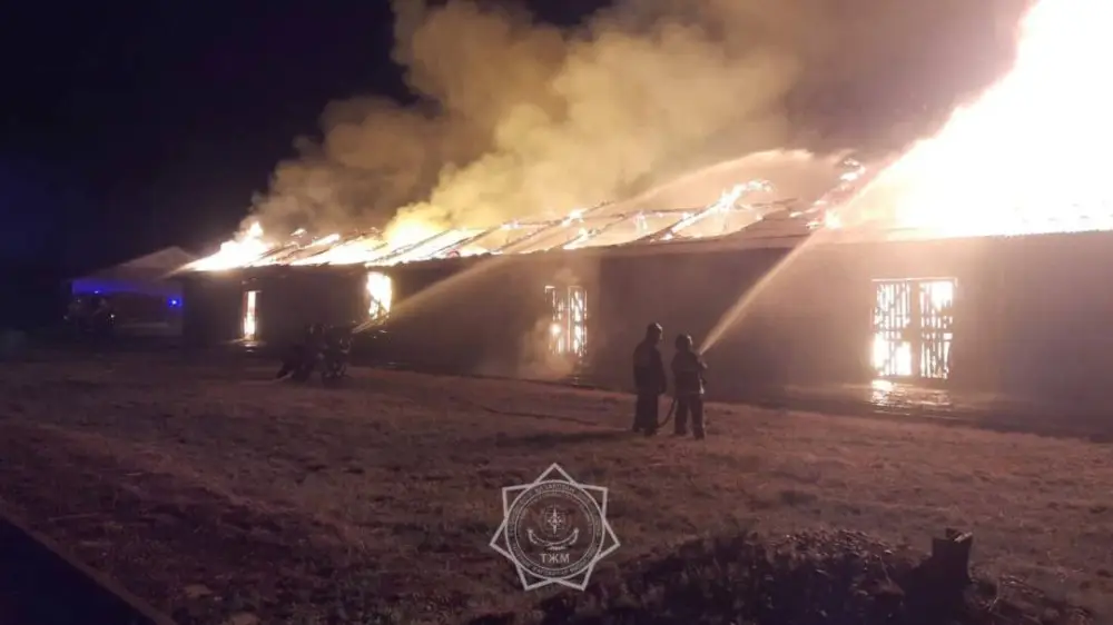 (RU) В Семее потушили крупный пожар