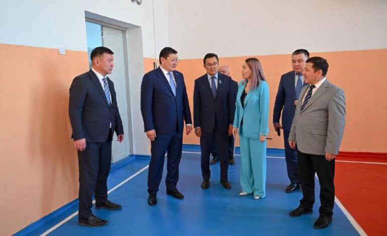 Облыс әкімі Шар қаласындағы әлеуметтік нысандарды аралады
