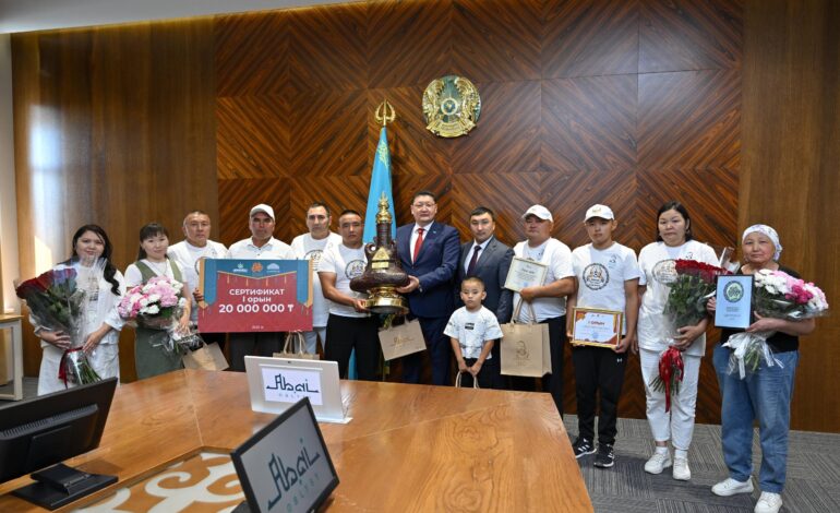 Облыс әкімі «Baiqymyz» гастрофестивалінің жеңімпаздарымен кездесті