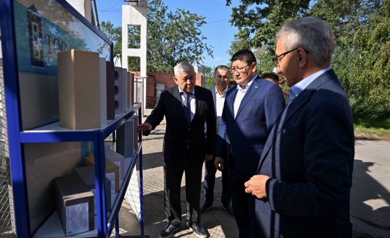 Аким области посетил предприятие ТОО «Силикат»