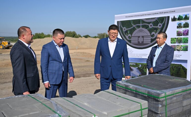 Семей қаласының Қарағайлы ықшам ауданында жаңа саябақ салынып жатыр