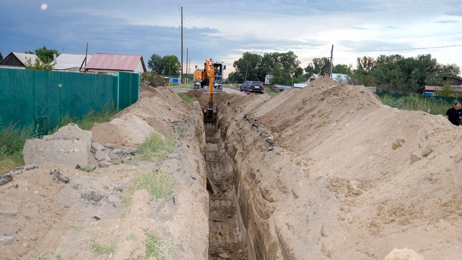 (KZ) Семей қаласында мектеп құрылыстарының барысы тексерілді