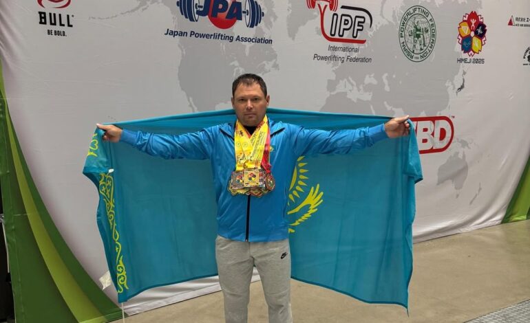 Абай облысының спортшысы пауэрлифтингтен 13 дүркін абсолютті Қазақстан чемпионы атанды