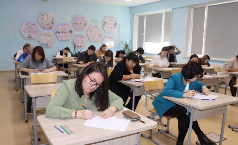 В области Абай прошла областная олимпиада для учителей математики и информатики