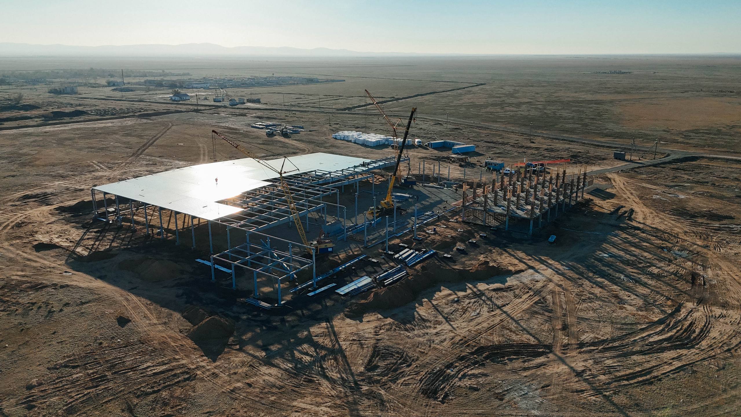 Абай облысында ірі ет комбинатының құрылысы қарқынды жүргізілуде