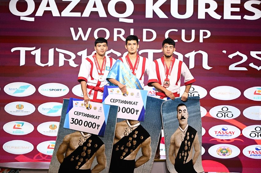 Қажымұқан Мұңайтпасұлының жүлдесіне арналған Әлем кубогінде Абайлық балуандар жүлдегер атанды