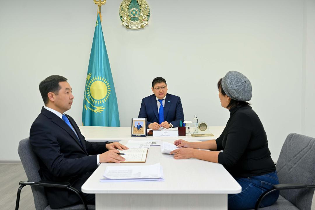 Глава региона принял граждан по личным вопросам