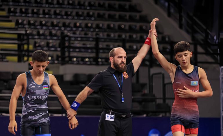 Мемлекеттік жастар саясаты мен өңірде бұқаралық спорт түрлерін дамыту мәселесі қаралды