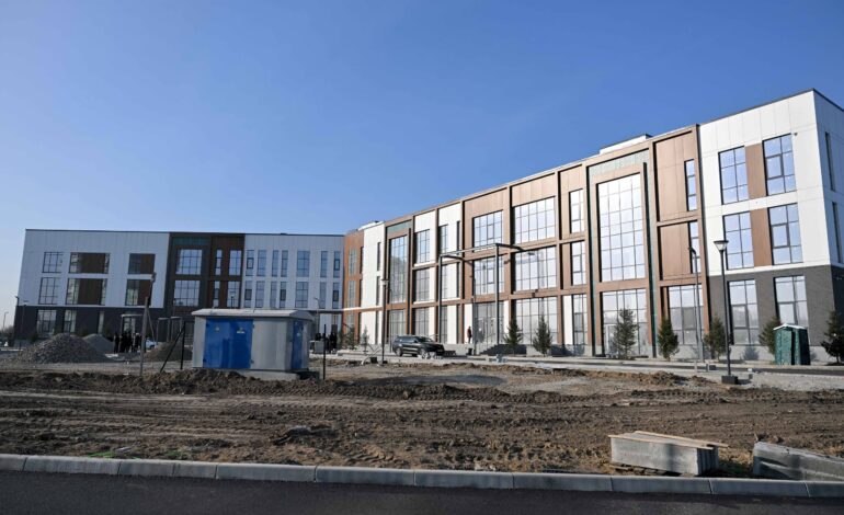 Семей қаласында 500 орындық Оқушылар сарайының құрылысы қарқынды жүргізілуде