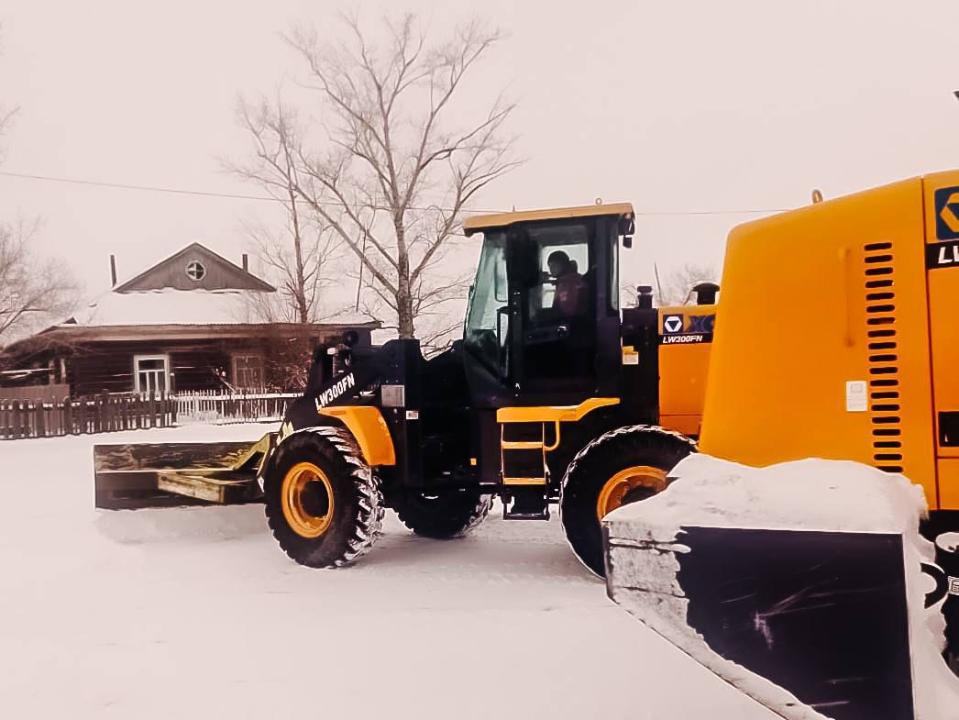 Бородулиха және Бесқарағай аудандарында жолдарды қардан тазарту жұмыстары жүргізілуде
