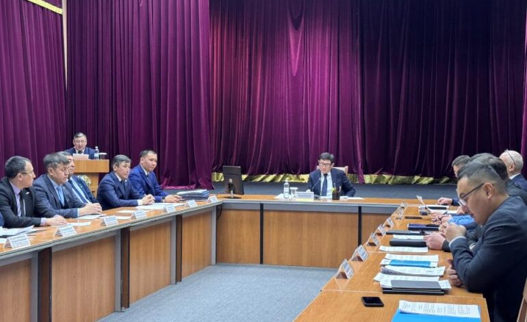 Семей қаласы әкімдігі жанындағы сыбайлас жемқорлыққа қарсы іс-қимыл жөніндегі ведомствоаралық комиссияның отырысы өтті