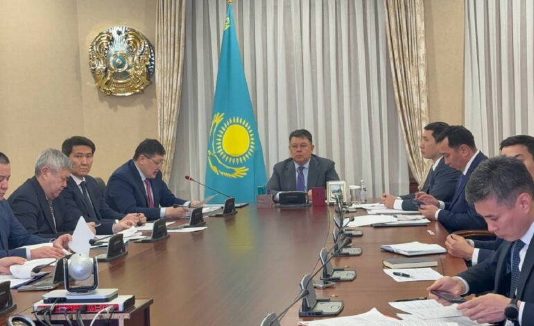 «Абайға құрмет» акциясы: Қанат Бозымбаев Абай облысындағы әлеуметтік және мәдени нысандардың құрылыс барысын тексерді