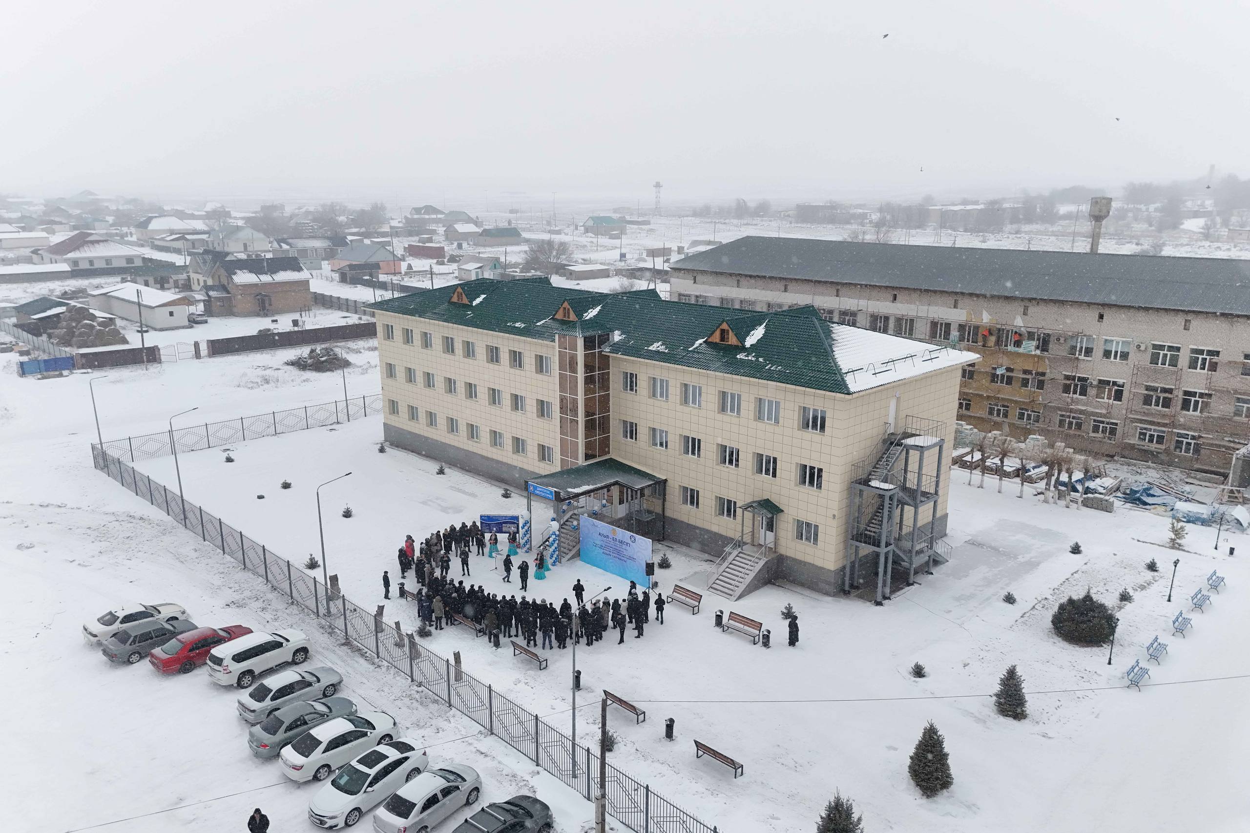 Мақаншы ауылында 27 жыл бойы құрылысы аяқталмай тұрған ғимарат дәрігерлік амбулатория ретінде ашылды
