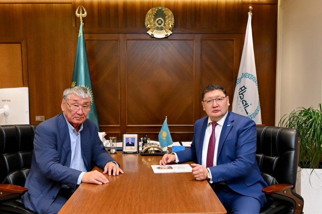 Аким области встретился с Иранбеком Оразбаевым